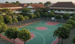 pemboronglapangan multifungsi sekolah