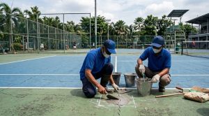 tips merawat lapangan tenis outdoor